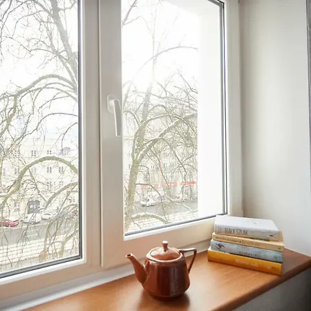 Place For * Varšava